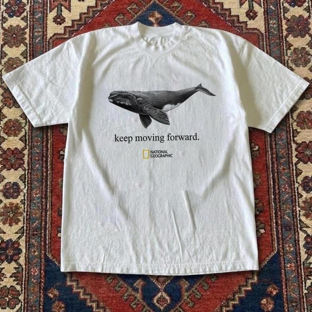 Gildan Men White T-Shirt, Keep Moving Forward National Geographic